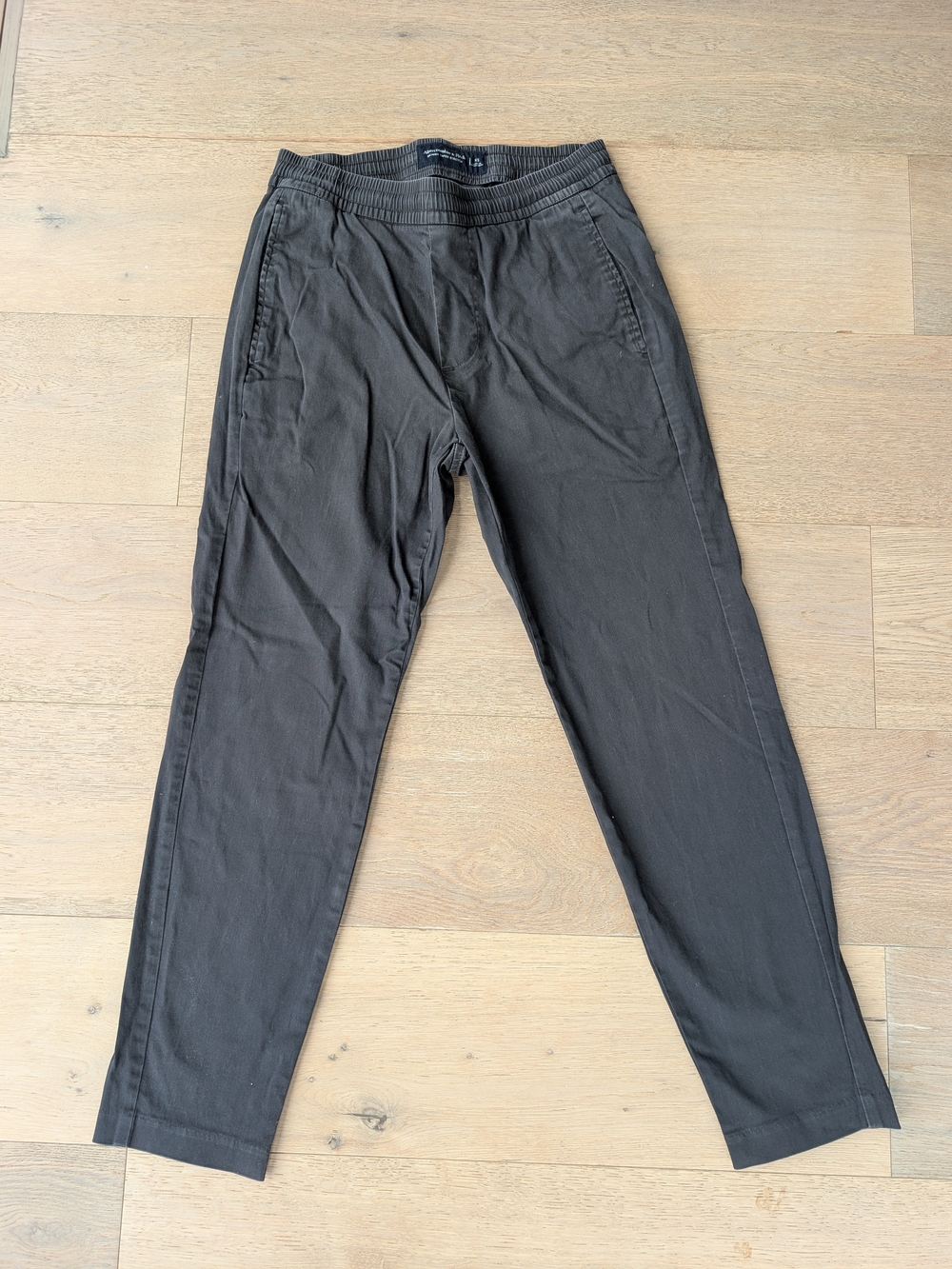 Hollister Men's Dark Gray Jogger Chinos